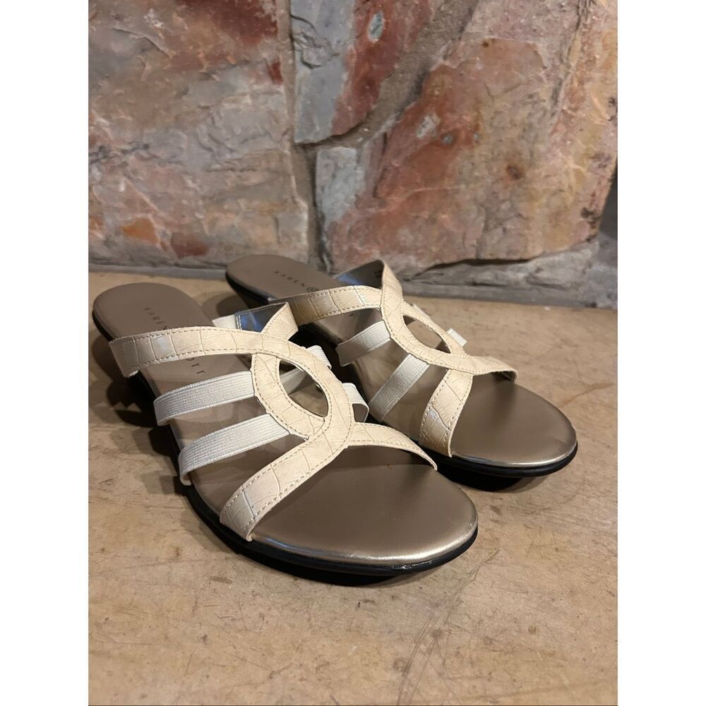Karen Scott KS-EMET Ivory Croc Wedge Sandals Women's Size 11M Champagne Gold